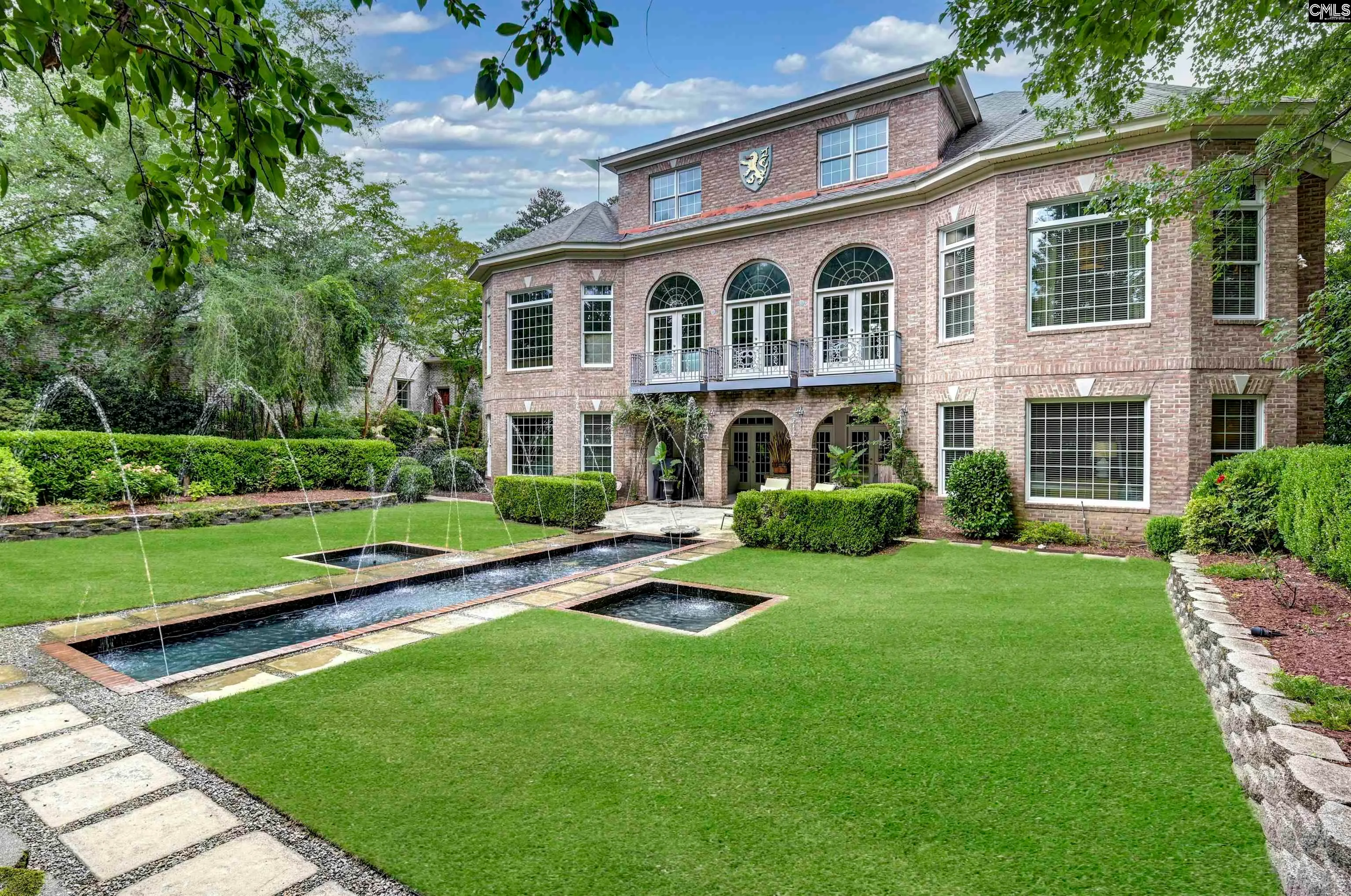 116 Country Club Drive