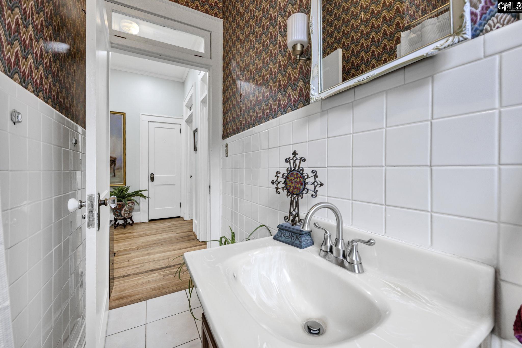 Columbia, South Carolina 29201, United States, 5 Bedrooms Bedrooms, ,3 BathroomsBathrooms,Residential,Active,236378