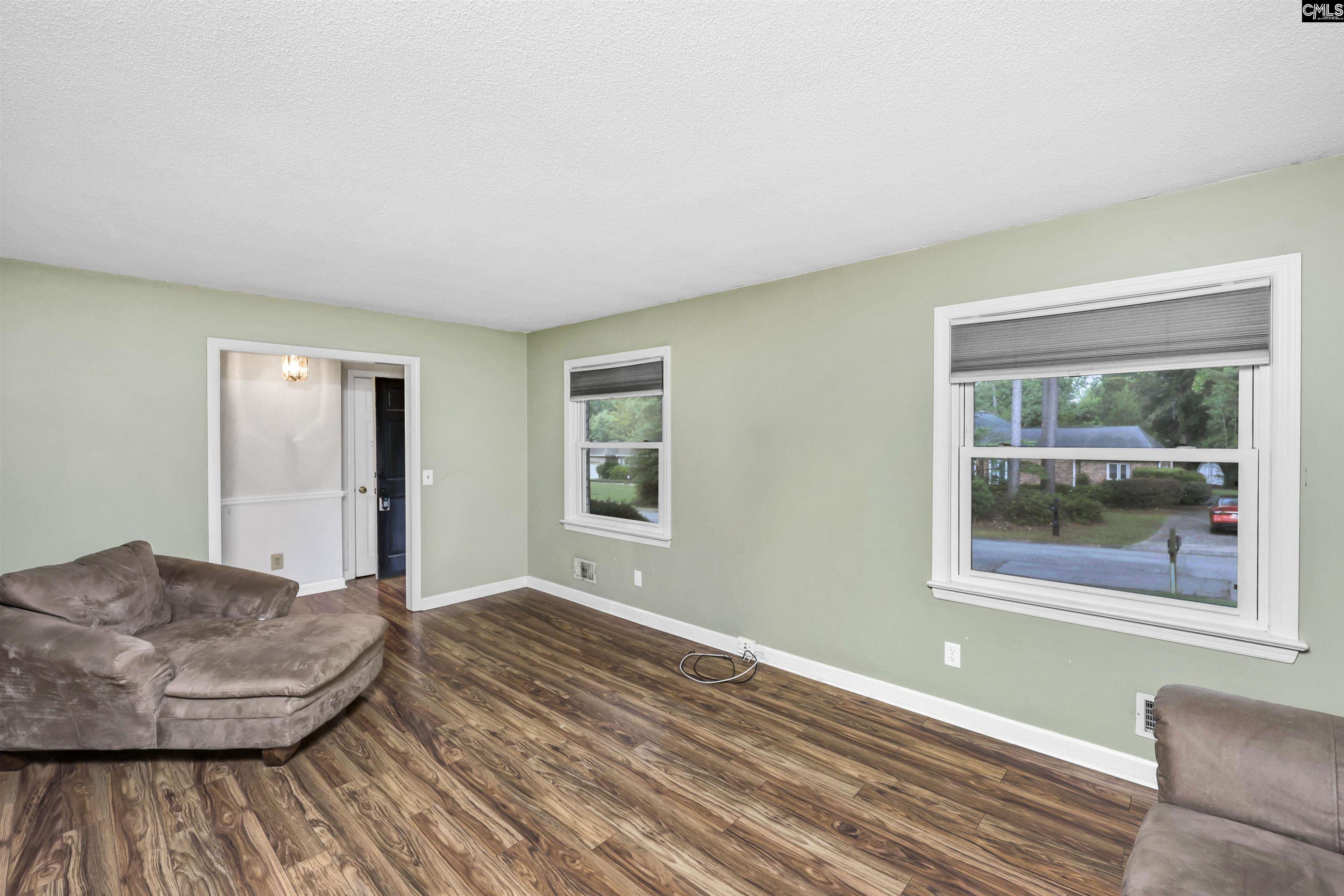 137 Canterfield Road - Photo 2