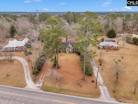 A home in Saluda