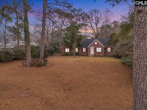 A home in Saluda