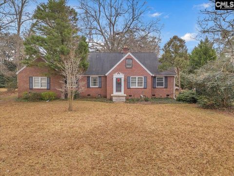 A home in Saluda