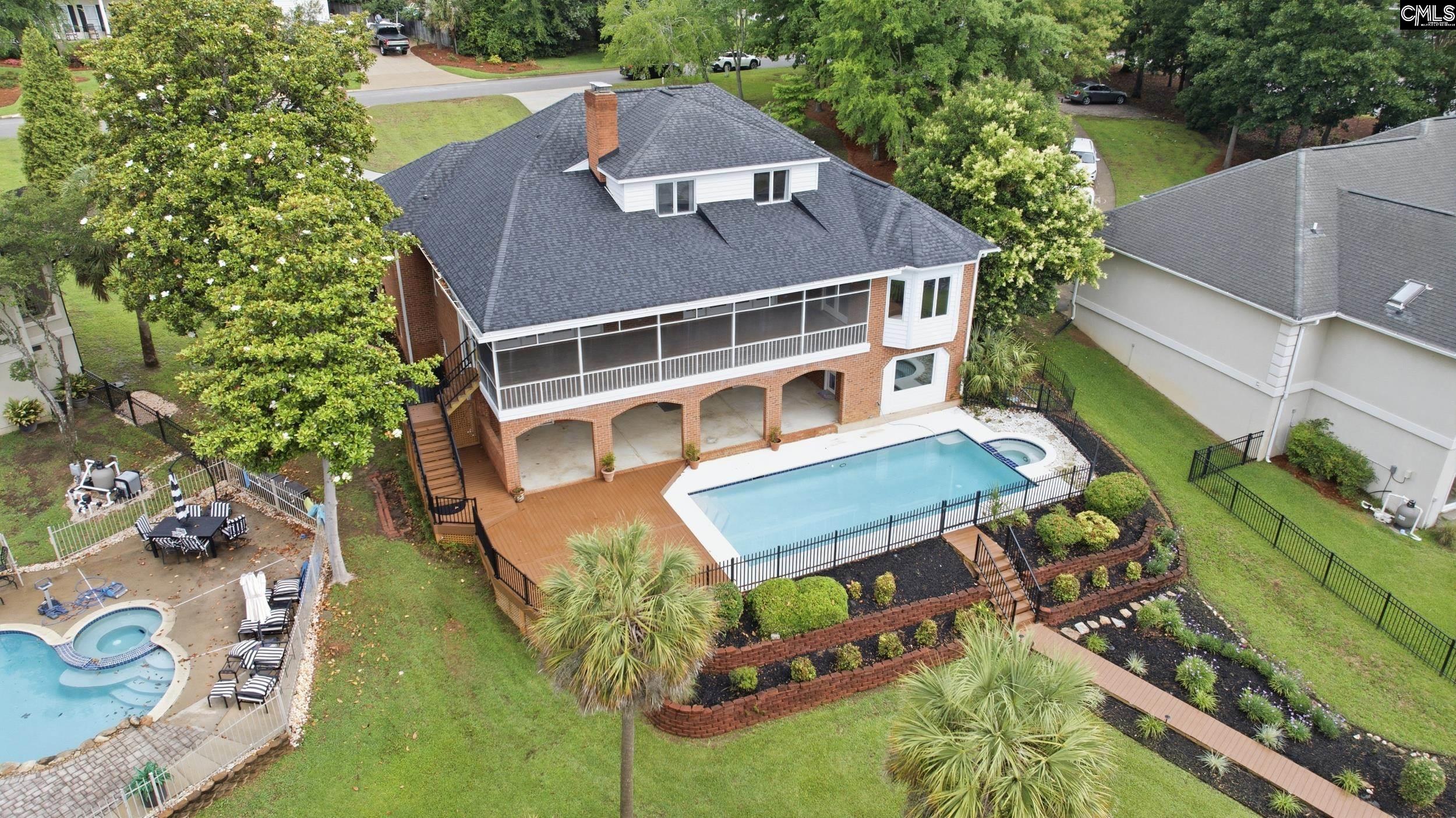 304 Racket Road
