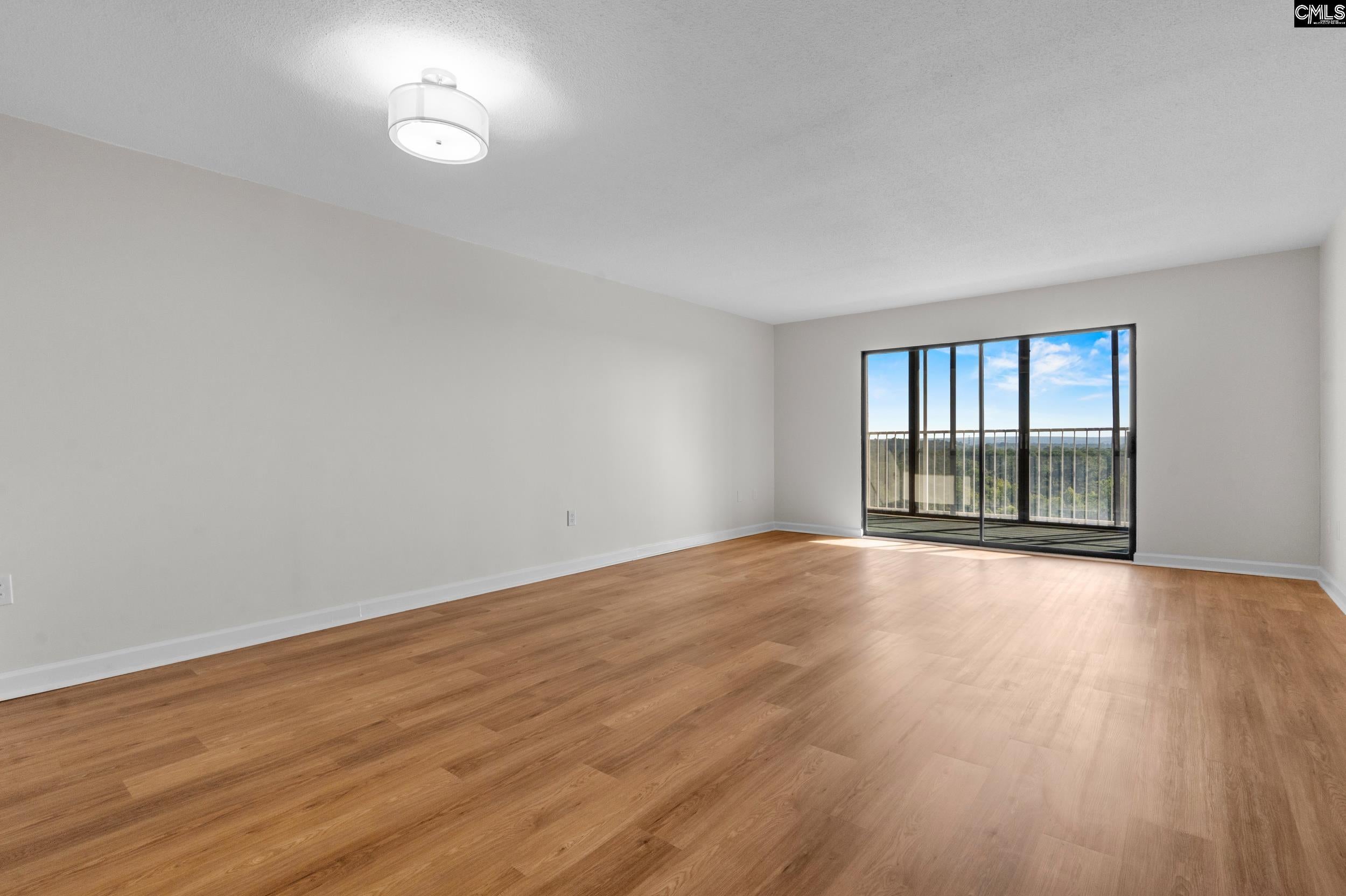 1825 Saint Julian Place 11-i