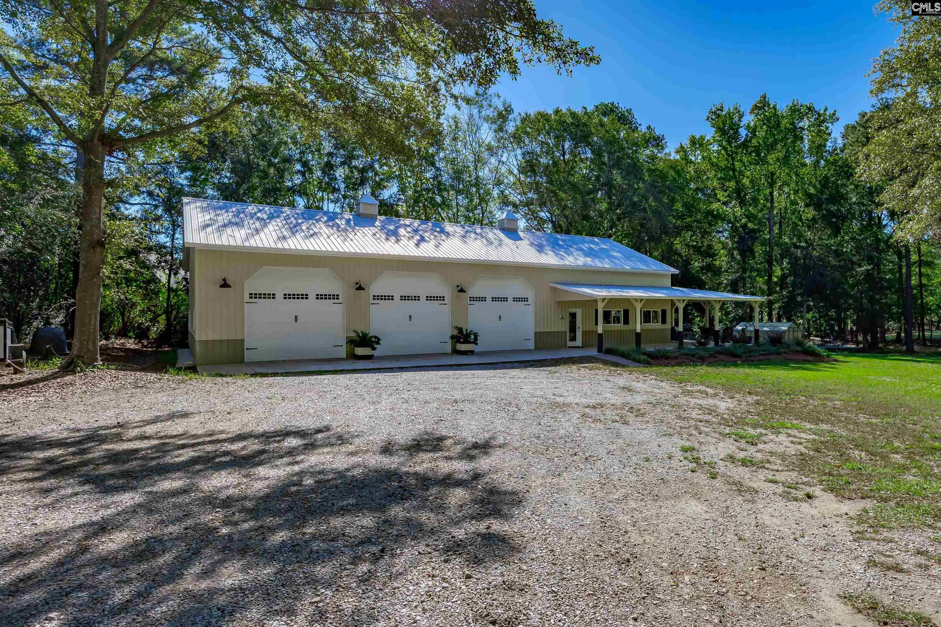 2468 N Lake Drive