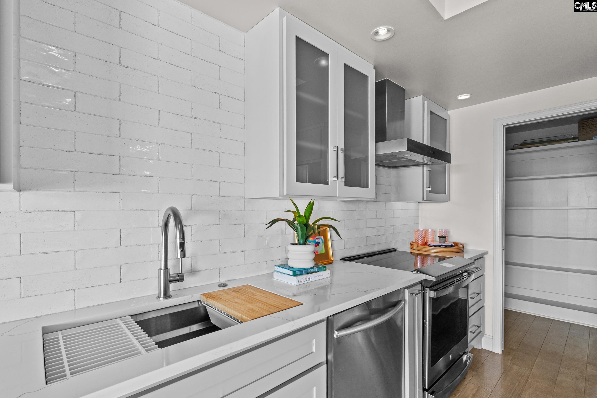 Columbia, South Carolina 29201, United States, 3 Bedrooms Bedrooms, ,3 BathroomsBathrooms,Residential,Active,166909