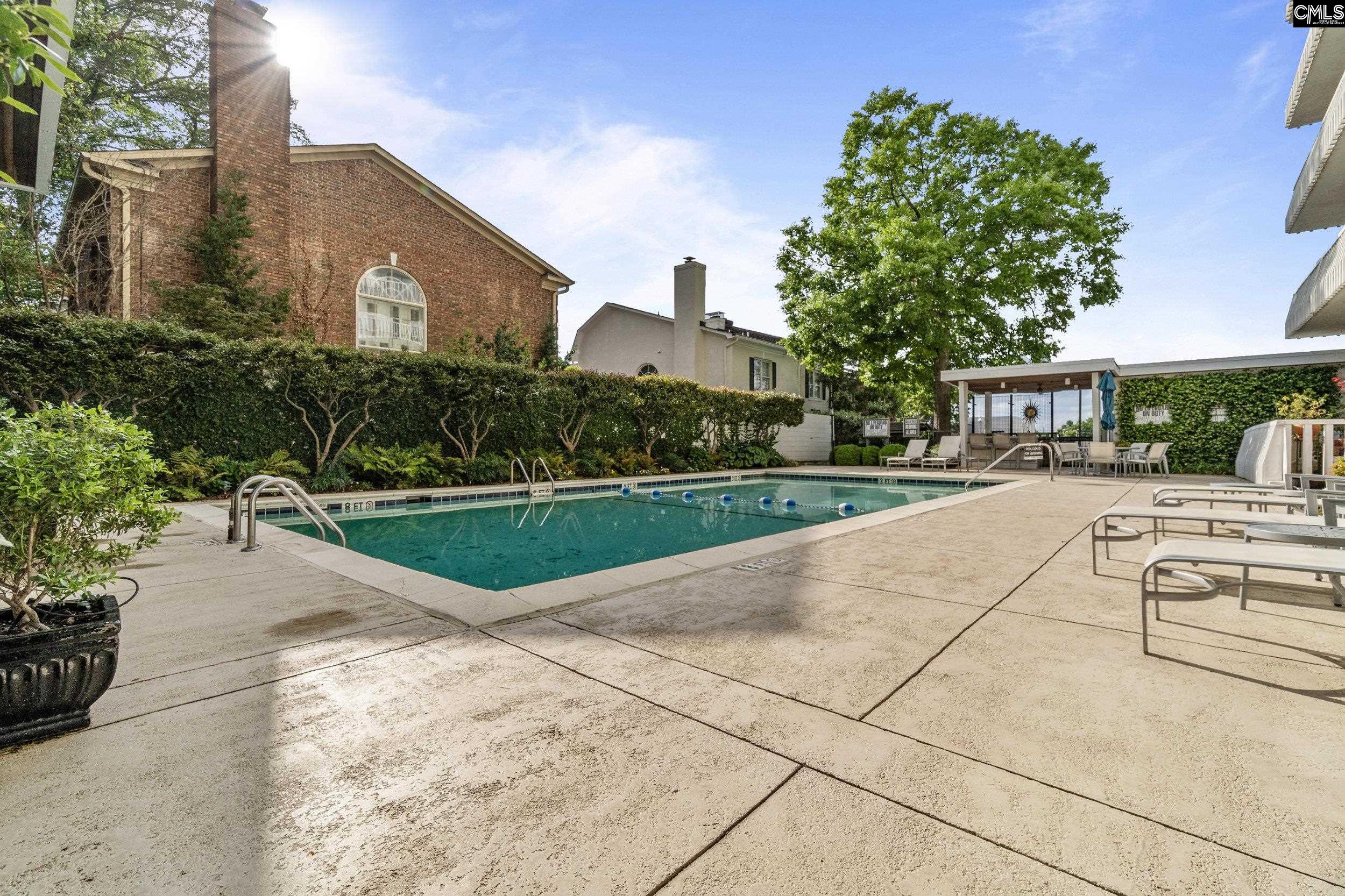 Columbia, South Carolina 29201, United States, 3 Bedrooms Bedrooms, ,3 BathroomsBathrooms,Residential,Pending,125504