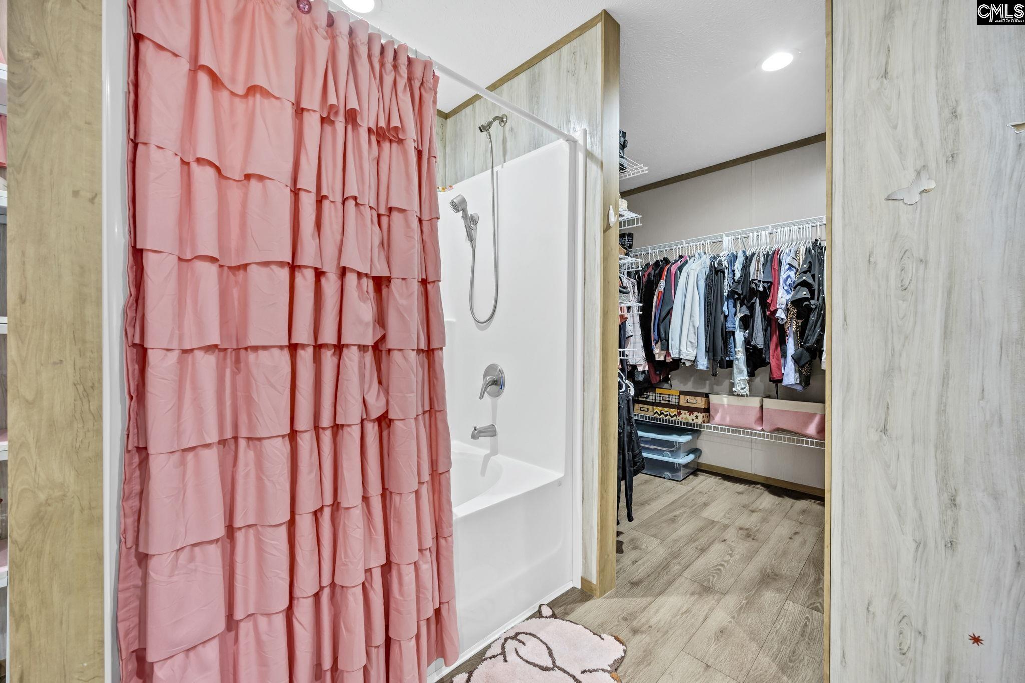 Ridgeway, South Carolina 29130, United States, 4 Bedrooms Bedrooms, ,2 BathroomsBathrooms,Residential,Active,187511