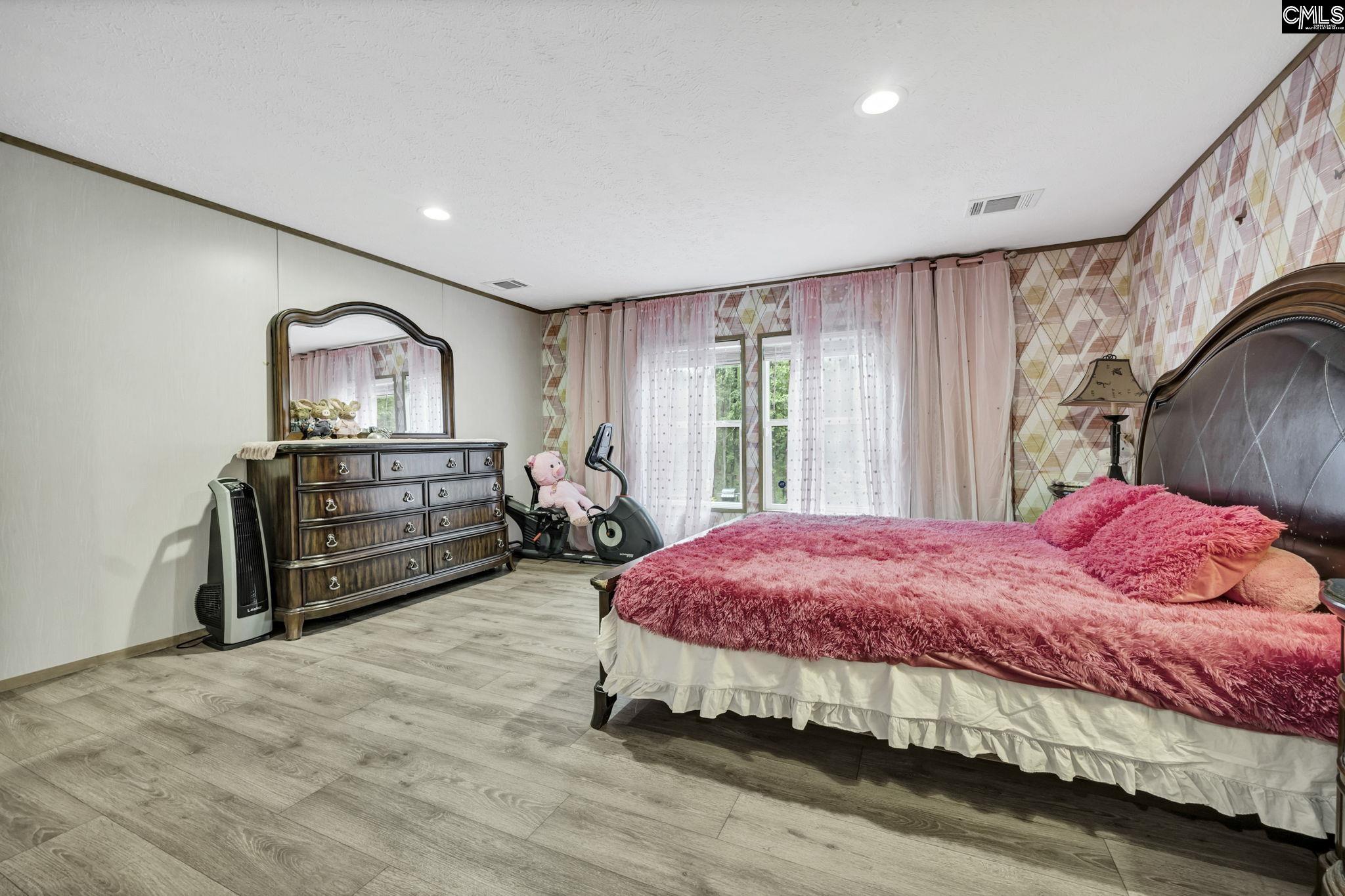 Ridgeway, South Carolina 29130, United States, 4 Bedrooms Bedrooms, ,2 BathroomsBathrooms,Residential,Active,187511