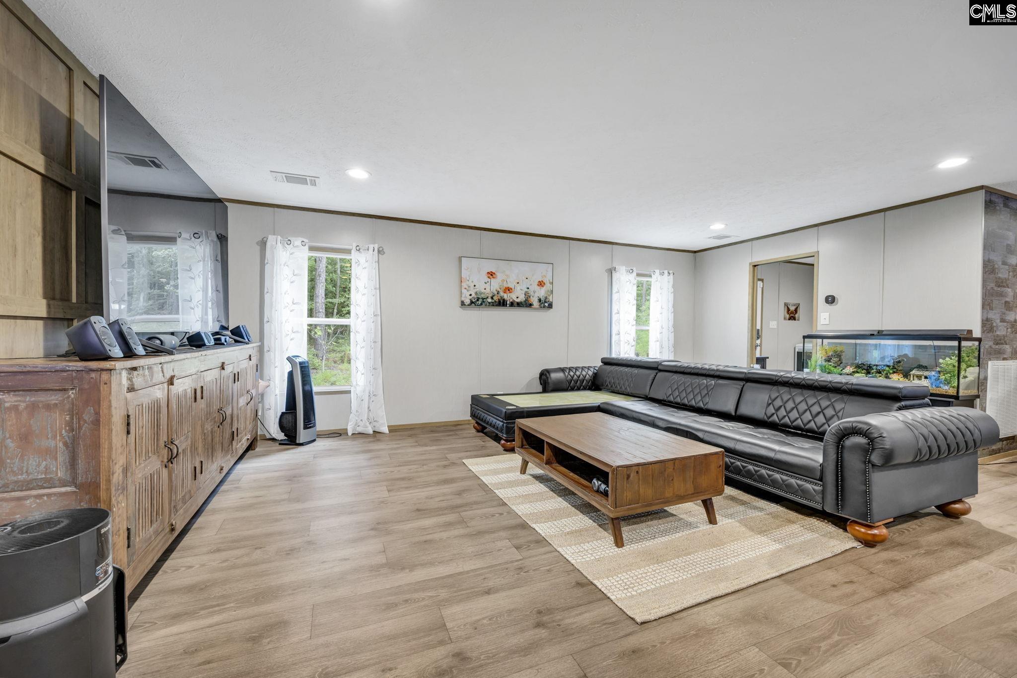 Ridgeway, South Carolina 29130, United States, 4 Bedrooms Bedrooms, ,2 BathroomsBathrooms,Residential,Active,187511