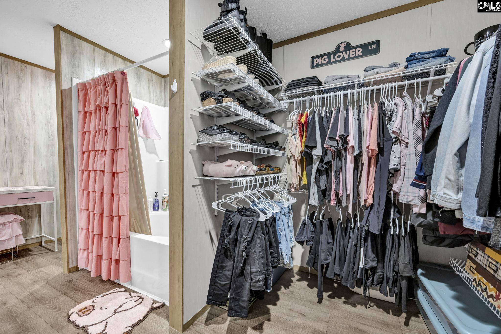 Ridgeway, South Carolina 29130, United States, 4 Bedrooms Bedrooms, ,2 BathroomsBathrooms,Residential,Active,187511