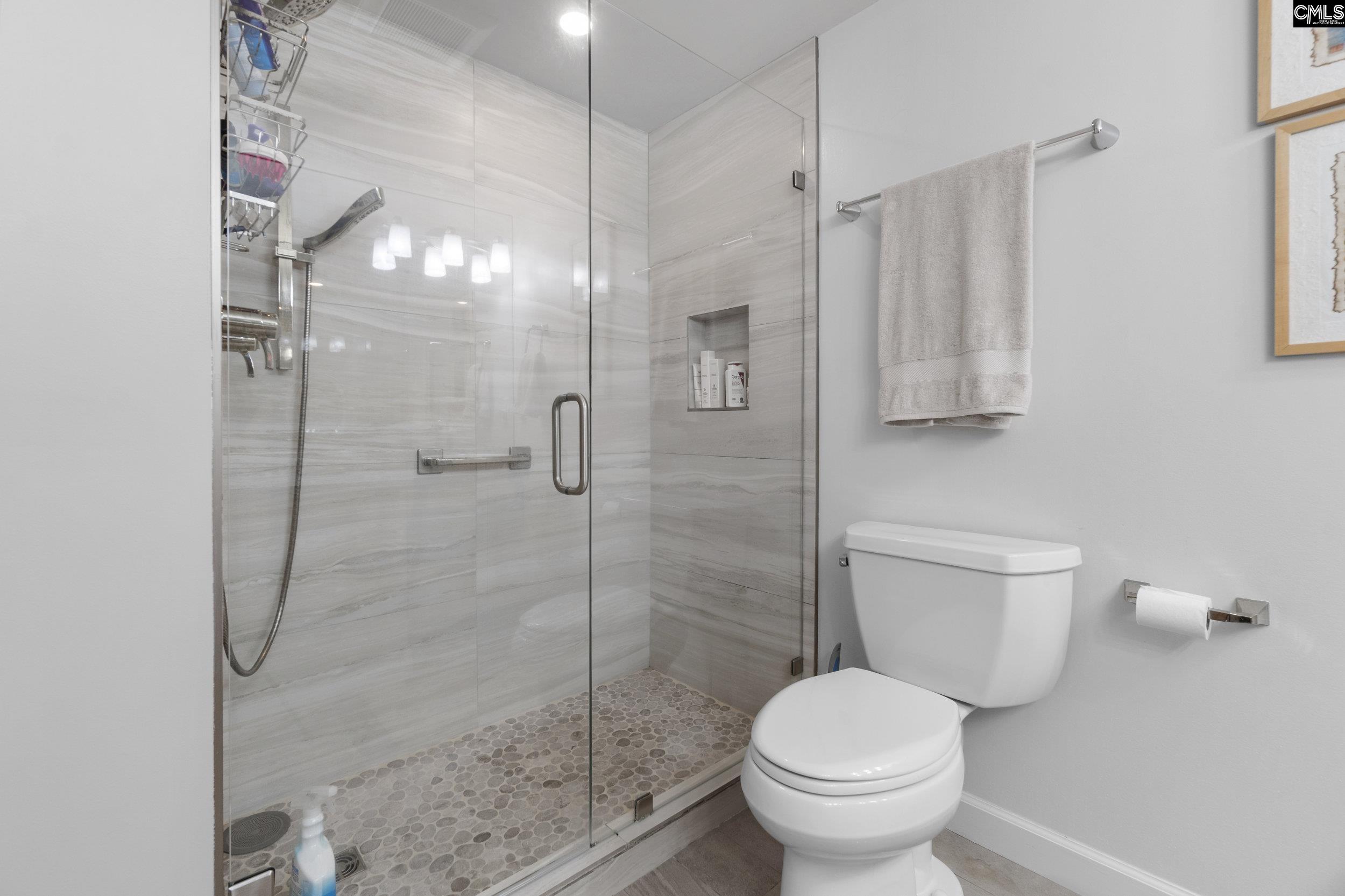 Columbia, South Carolina 29201, United States, 3 Bedrooms Bedrooms, ,3 BathroomsBathrooms,Residential,Pending,115184