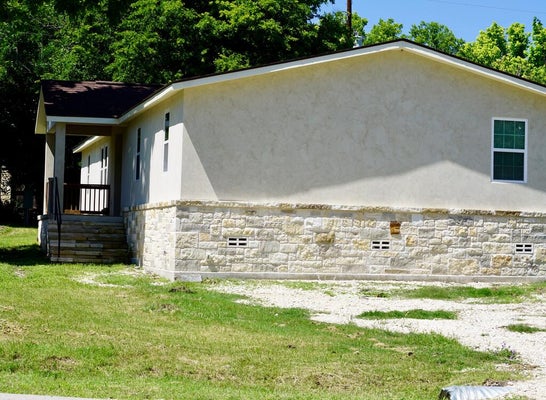 107 4TH ST, INGRAM, TX 78025 - Image 281b24b1614c2939ae5752e00e8209c7/955893100