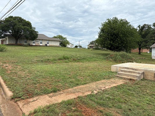 1001 W MAIN ST, LLANO, TX 78643 - Image 371c36f6ae9f73e00a89d1848cd26db8/366769480