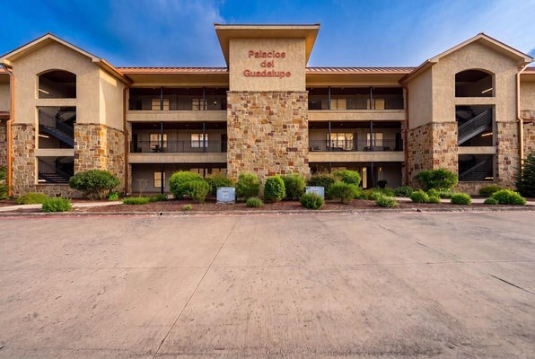521 GUADALUPE ST, KERRVILLE, TX 78028 - Image 562f92fe20e9ce49ee67e01a8a3890da/3326628569