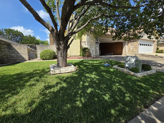 445 FLORIAN DR, KERRVILLE, TX 78028 - Image 7e12e5a9d4f861983c8efab2d3a8f1f9/1159734103