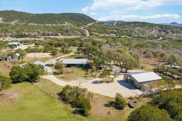 165 MARI B DR E # 7, CENTER POINT, TX 78010 - Image 93cd80c94ec372f25a5d0d4fd14b667e/889068461