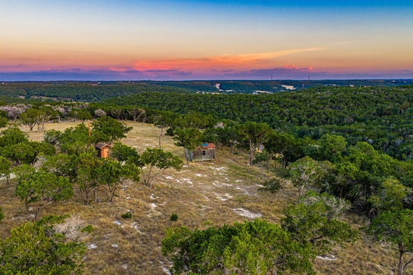 137 HONEYCOMB LN, KERRVILLE, TX 78028 - Image dab19f0fa58f6eea5d923fa9eb5c1ddb/1318746534