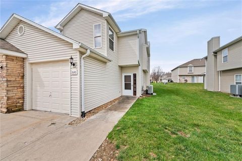 Photo of 1640 SW Madison Street, Lees Summit, MO 64081 (MLS # 2611903)