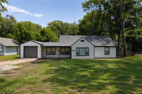 8005 Harris Avenue, Kansas City, MO 64138 - #: 2625134