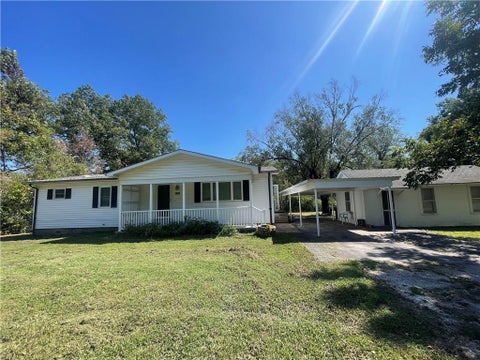 Photo of 321 N 2nd Street, Chetopa, KS 67336 (MLS # 2642397)