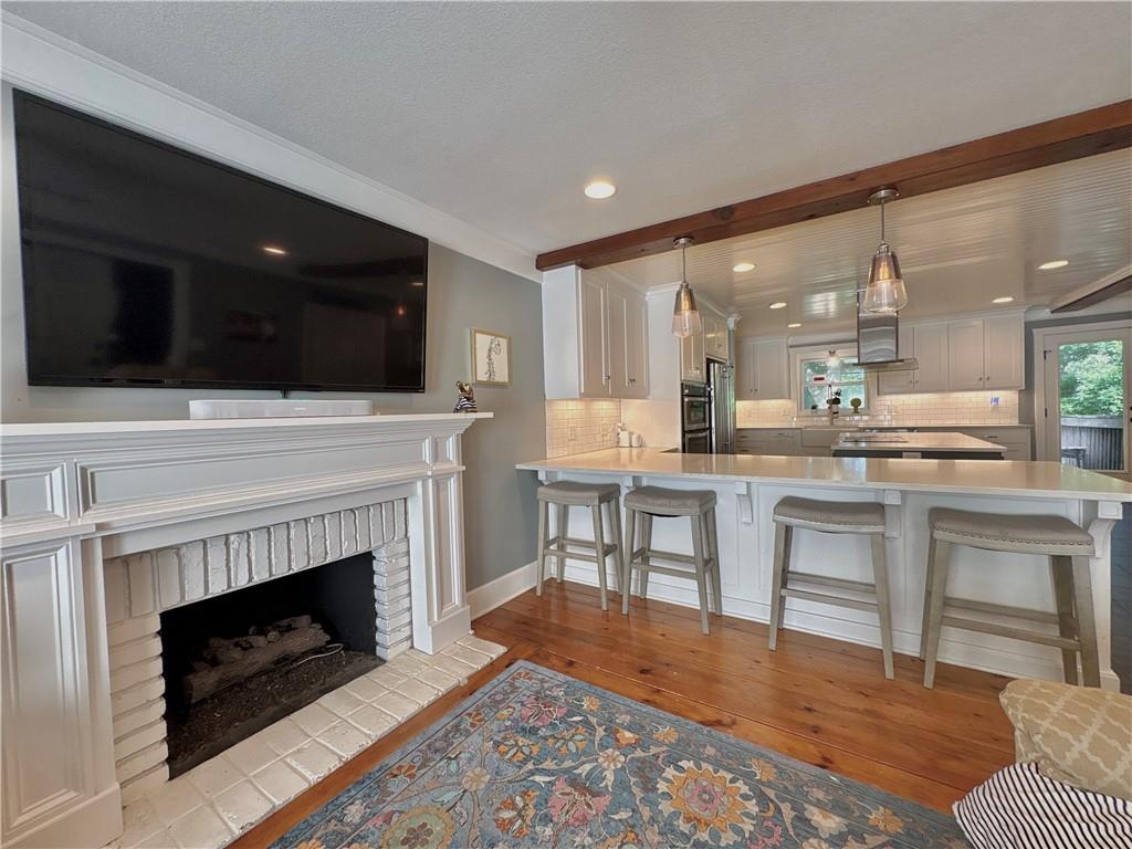 606 Camelot Drive