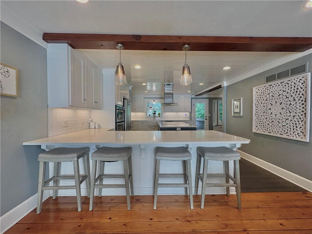 606 Camelot Drive