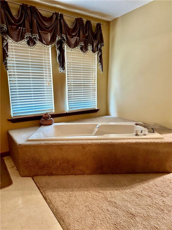 Country Club, Missouri 64505, United States, 3 Bedrooms Bedrooms, ,3 BathroomsBathrooms,Residential,Pending,187632