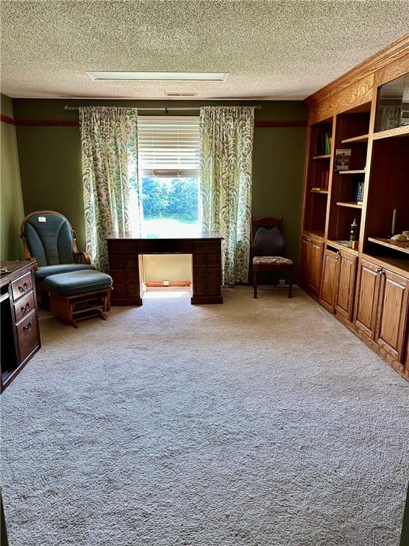 Country Club, Missouri 64505, United States, 3 Bedrooms Bedrooms, ,3 BathroomsBathrooms,Residential,Pending,187632