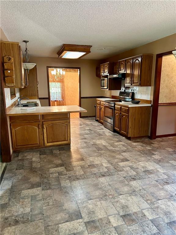 Country Club, Missouri 64505, United States, 3 Bedrooms Bedrooms, ,3 BathroomsBathrooms,Residential,Pending,187632