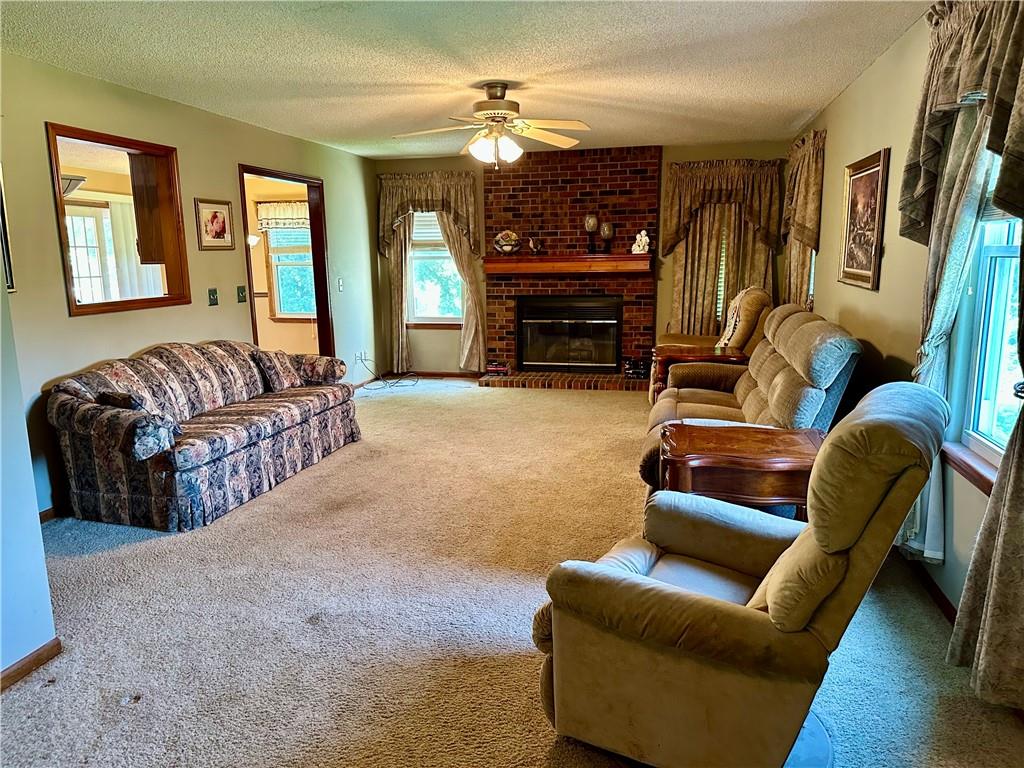 Country Club, Missouri 64505, United States, 3 Bedrooms Bedrooms, ,3 BathroomsBathrooms,Residential,Pending,187632
