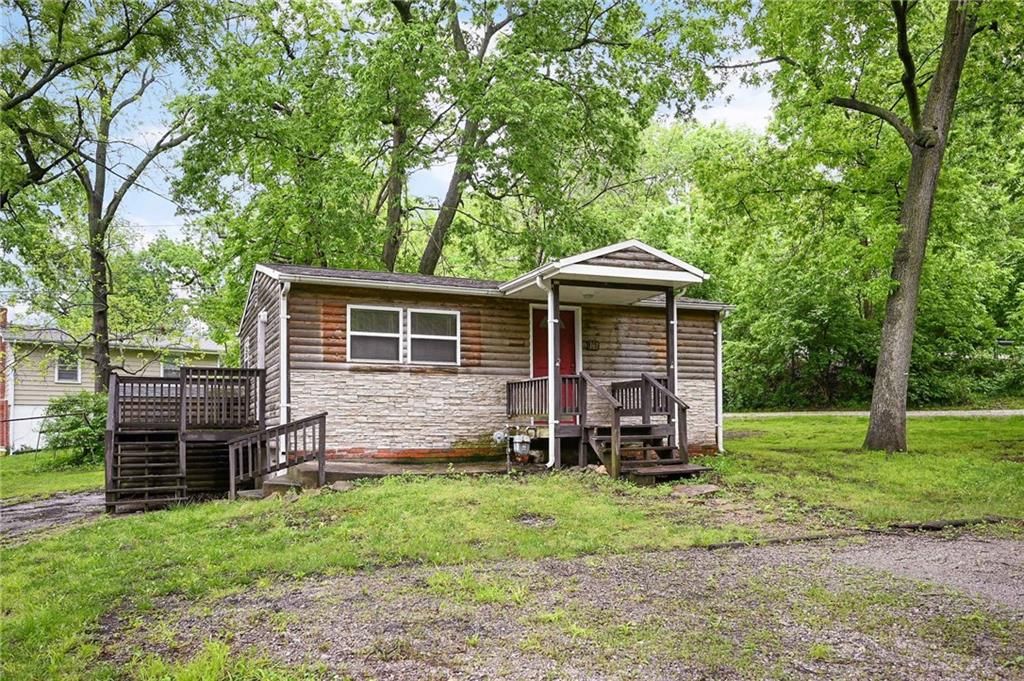 Photo of 161 T Street, Lake Lotawana, MO 64086 (MLS # 2618462)