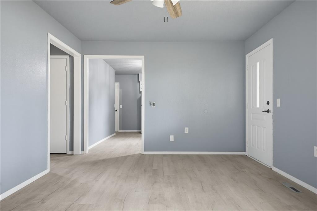2700 Meadowlark Lane