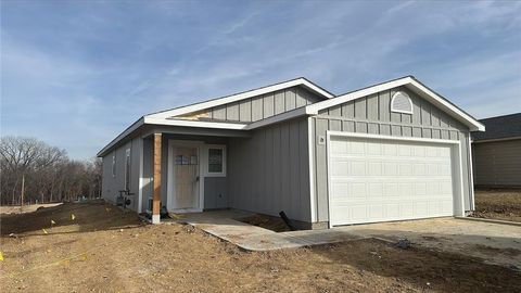 449 Rock Creek Drive, Tonganoxie, KS 66086 - MLS#: 2582321