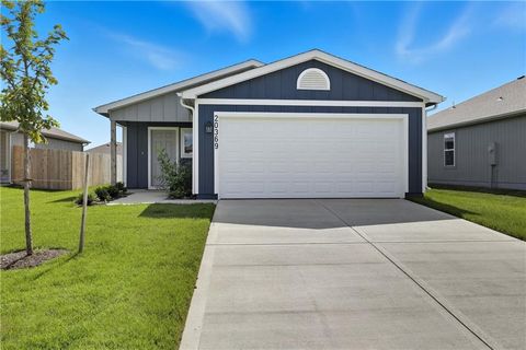 449 Rock Creek Drive, Tonganoxie, KS 66086 - MLS#: 2582321