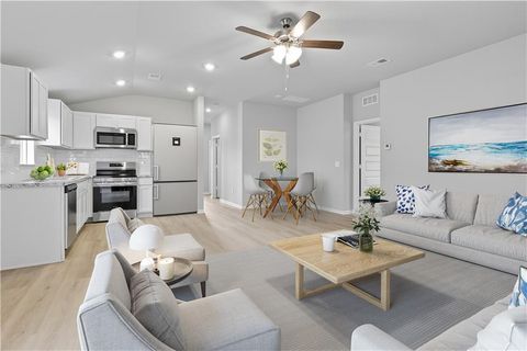 426 Rock Creek Drive, Tonganoxie, KS 66086 - MLS#: 2582321