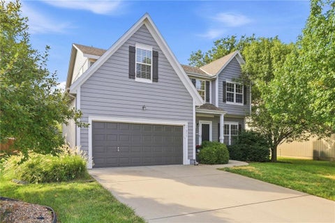 Photo of 17517 W 160th Terrace, Olathe, KS 66062 (MLS # 2641128)
