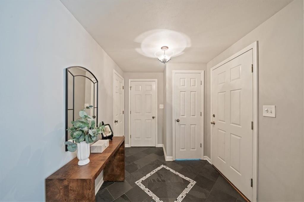 2609 W 50th Terrace