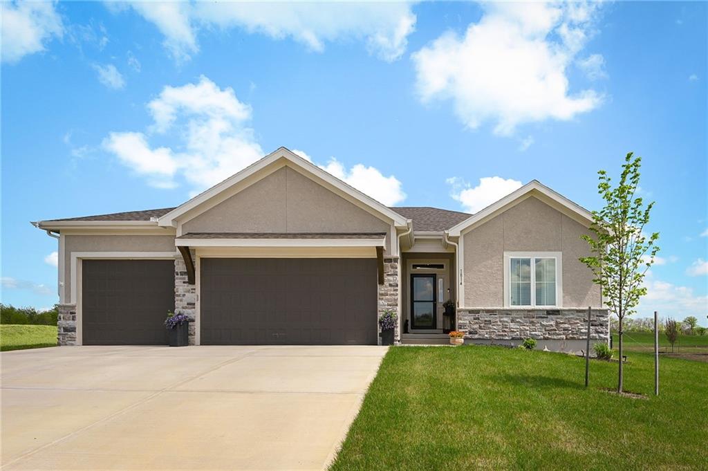 1814 Woodward Circle