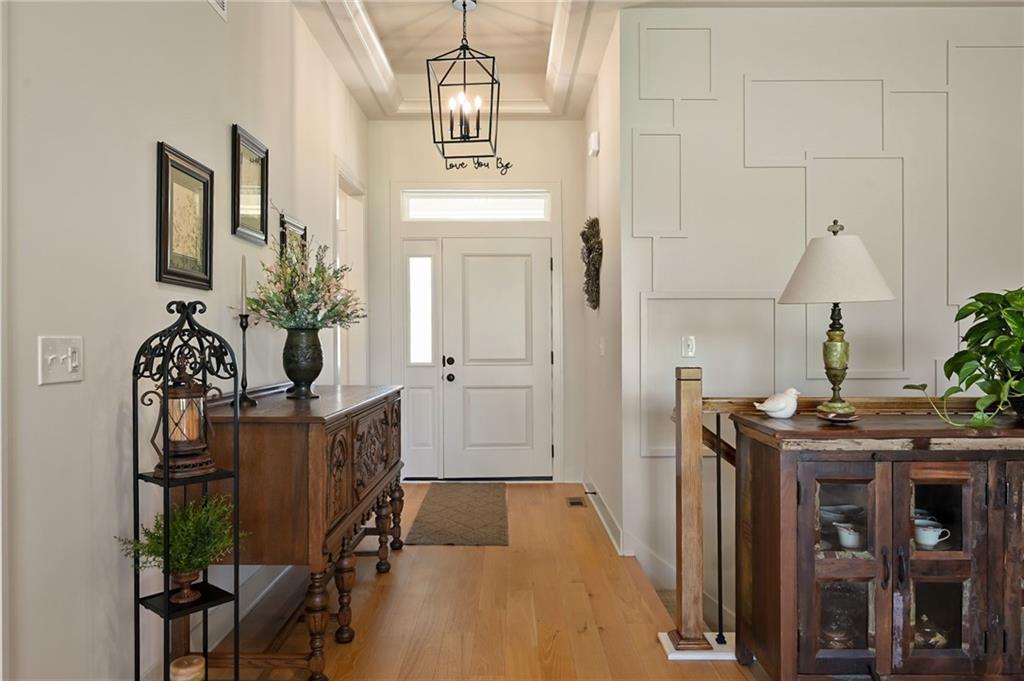 1814 Woodward Circle