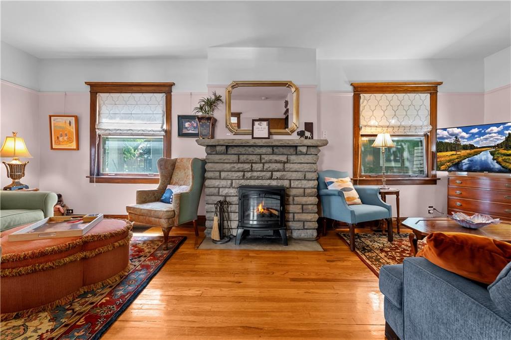 4218 Greenwood Place