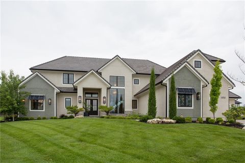 10702 W 142 Terrace Overland Park KS 66221