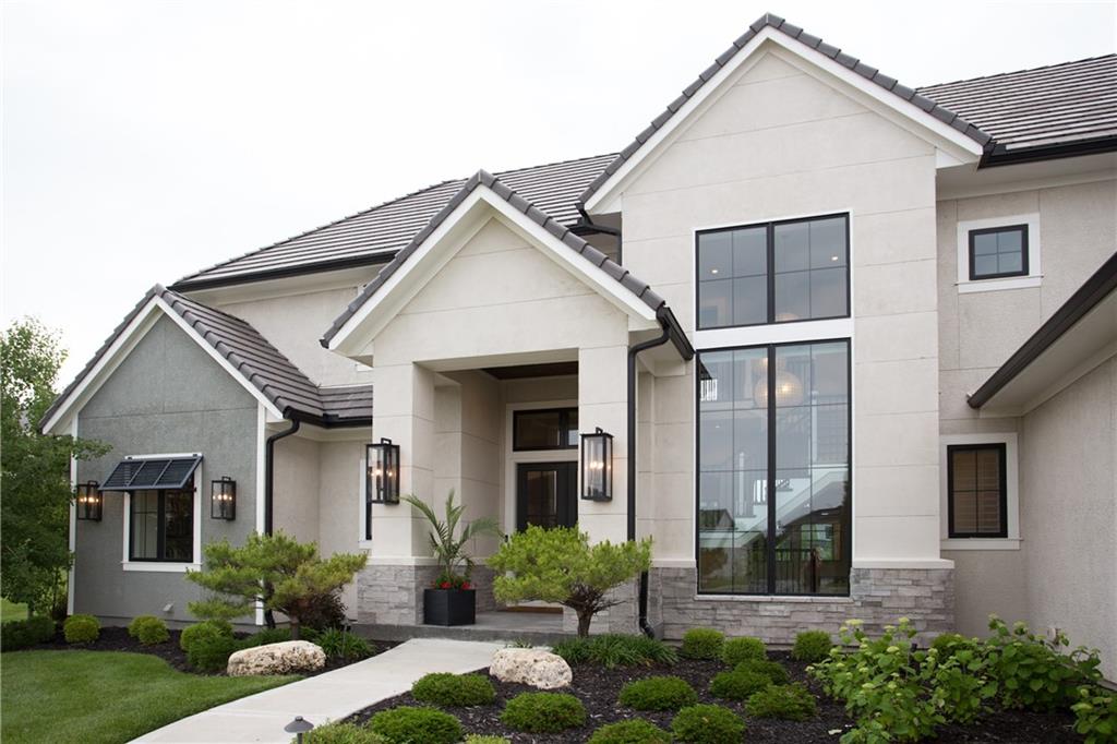 10702 W 142 Terrace