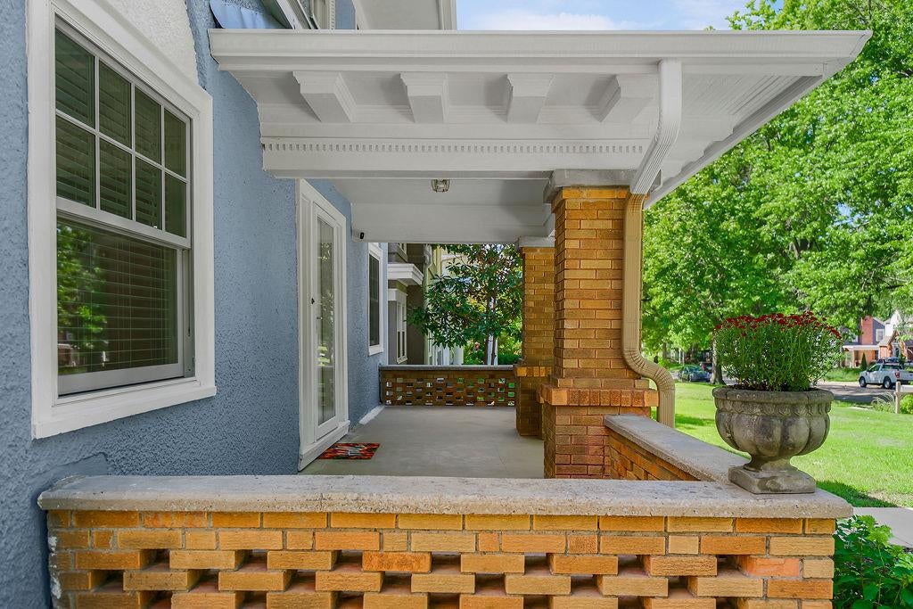 809 W Gregory Boulevard