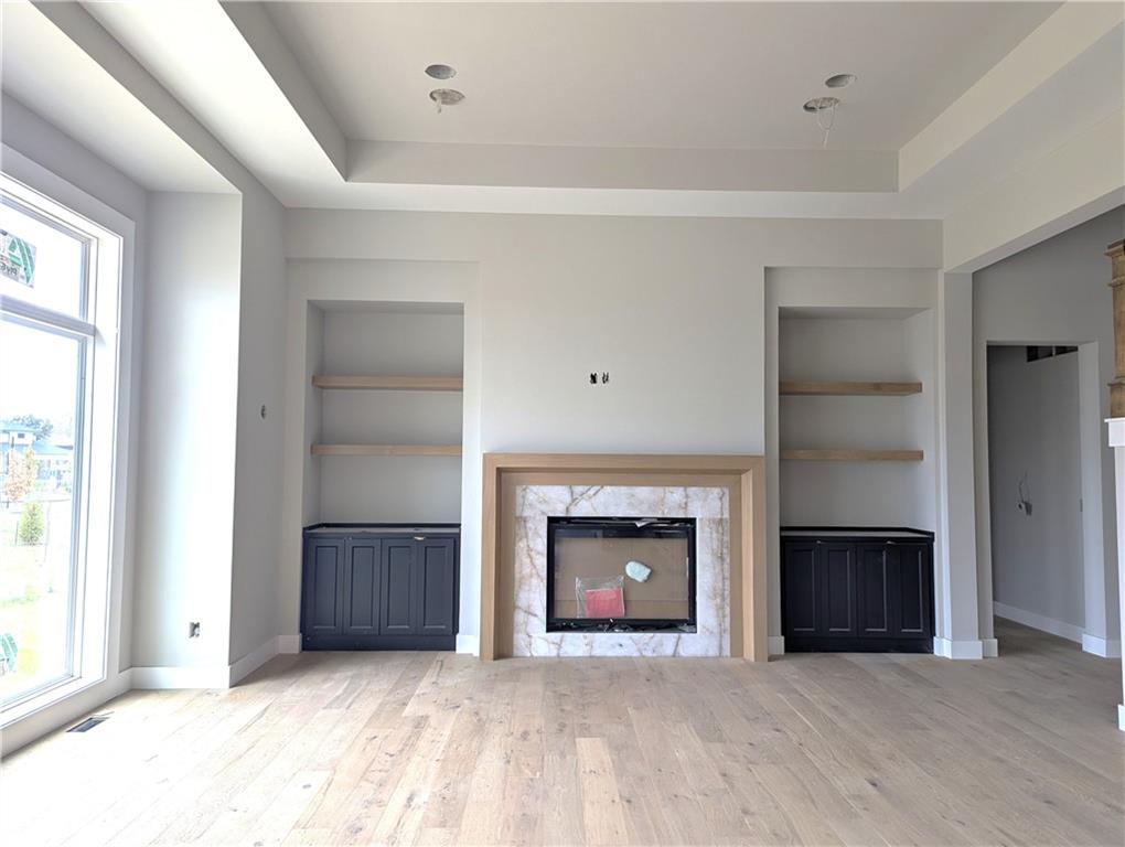 16924 Futura Street