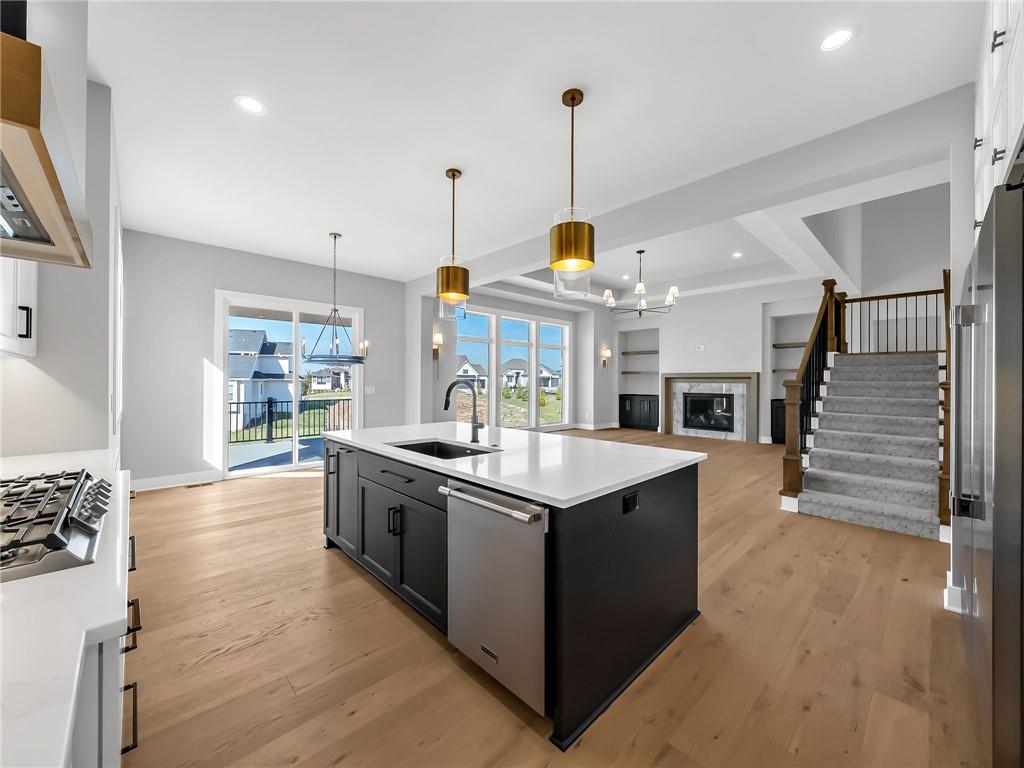 16924 Futura Street