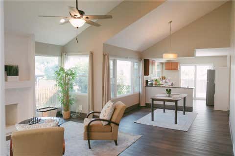 Photo of 725 N 75th Terrace, Kansas City, KS 66112 (MLS # 2634792)