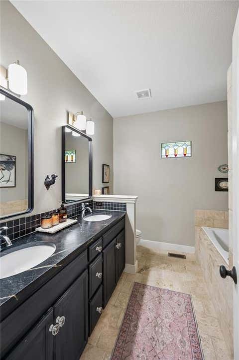 Tiny photo for 337 Cates Court, Liberty, MO 64068 (MLS # 2633530)