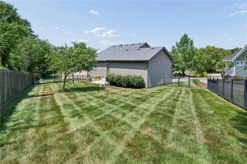 Tiny photo for 337 Cates Court, Liberty, MO 64068 (MLS # 2633530)