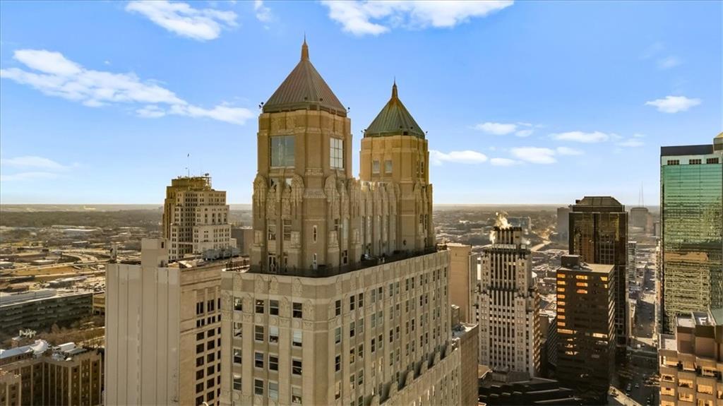 909 Walnut Street 3200